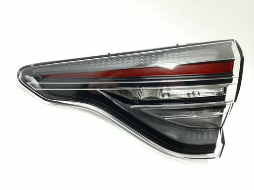 Used Right tailgate light RENAULT CLIO V (B7_) 1.5 Blue dCi 100 (B7AD) (101 hp) 30935381