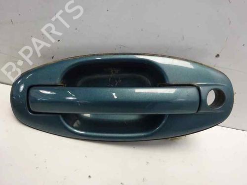 Used Front right exterior door handle HYUNDAI SANTA FÉ I (SM) 2.0 CRDi (113 hp) 1607242