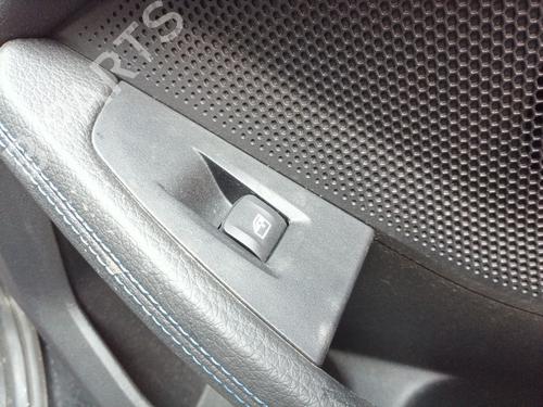Used Right rear window switch BMW 1 (F40) 118 d (150 hp) 24850399