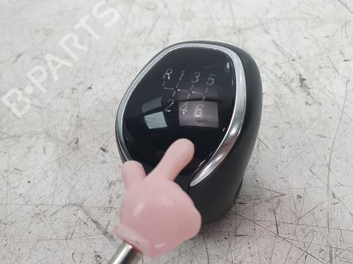 Used Shift knob Shift knob OPEL CORSA F (P2JO) 1.2 (68) (101 hp) 29123387 29123387