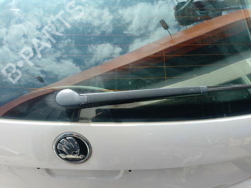 rear-windshield-wiper-arm-skoda-rapid-spaceback-nh1-2012-2013-2014-2015-2016-2017-2018-2019-38509910 main image