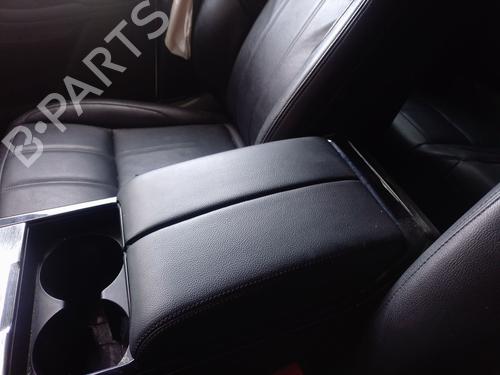armrest-center-console-land-rover-range-rover-evoque-l551-2018-37494467 main image