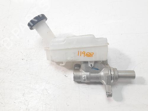 Used Brake master cylinder RENAULT CAPTUR II (HF_) [2020-2025]  24806020