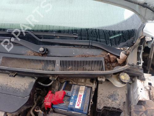 Used Front wiper motor FORD TRANSIT COURIER B460 Box Body/MPV 1.5 TDCi (75 hp) 31980636