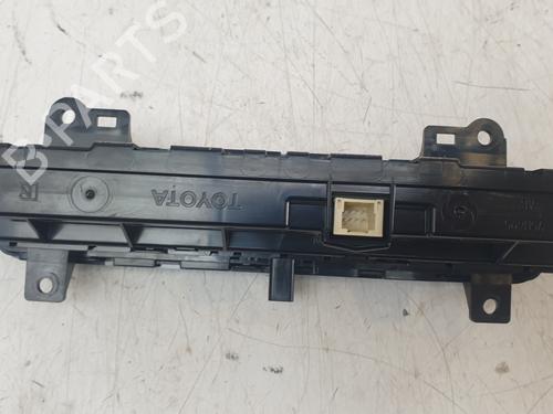 Climate control TOYOTA AURIS (_E18_) 1.8 Hybrid (ZWE186_, ZWE186R) | BP27834014I5