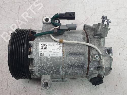 Used AC compressor AC compressor RENAULT CLIO V (B7_) 1.5 Blue dCi 100 (B7AD) (101 hp) 30938715 30938715