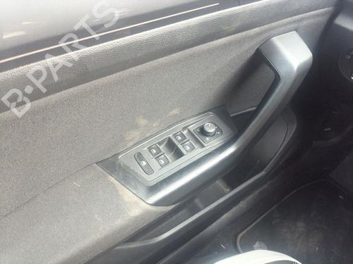 Used Left front window switch VW T-ROC (A11, D11) 2.0 TDI (150 hp) 29596404