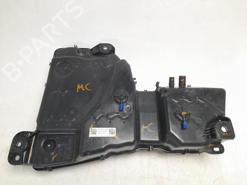 Used AdBlue tank AUDI Q3 Sportback (F3N) 40 TDI quattro (200 hp) 28378325