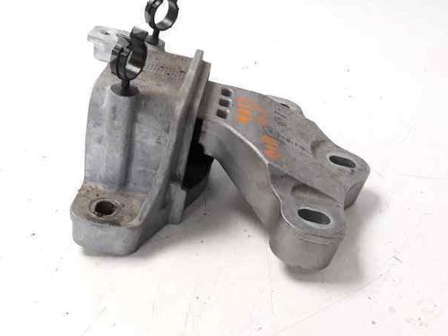 Used Engine mount Engine mount MERCEDES-BENZ SPRINTER 4-t Van (B907, B910) 411 CDI RWD (907.643, 907.645) (114 hp) 10272600 10272600