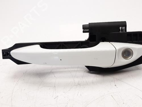 Used Front left exterior door handle HYUNDAI i20 II (GB, IB) [2014-2021]  8167011