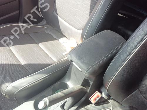 Used Armrest / Center console KIA STONIC (YB) 1.0 T-GDi Eco-Dynamics+ (101 hp) 27711684