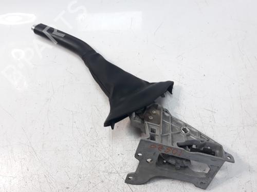 Hand brake VOLVO V40 Hatchback (525) D2 31381646
