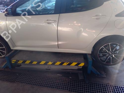 Treeplank Treeplank TOYOTA YARIS (_P21_, _PA1_, _PH1_) 1.5 (MXPA11) (125 hp) 37152581 37152581