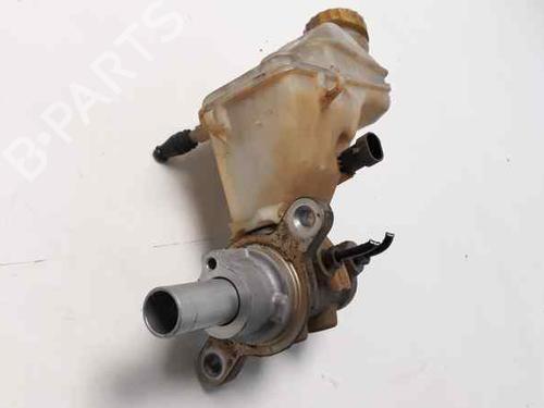 Used Brake master cylinder FIAT FIORINO Box Body/MPV (225_) 1.3 D Multijet (225BXD1A, 225BXB1A, 225BXB11) (75 hp) 5647620