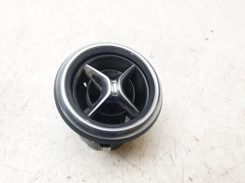 Used Air vent MERCEDES-BENZ A-CLASS (W176) [2012-2018]  29058655