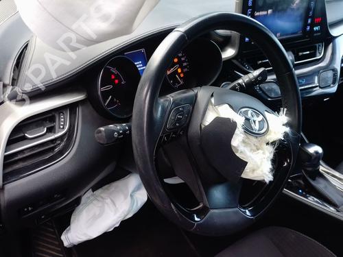 Used Switch TOYOTA C-HR (_X1_) 1.8 Hybrid (ZYX10_, ZYX11_) (98 hp) 30940365