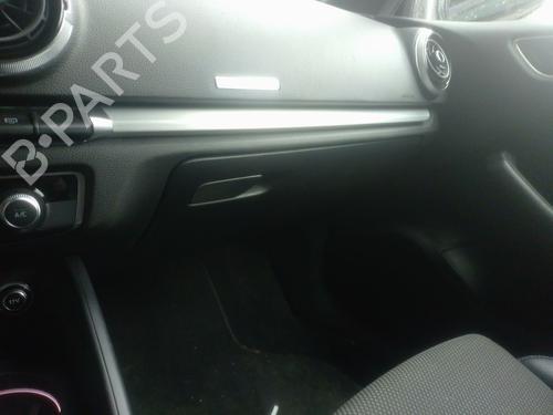 Guantera AUDI A3 (8V1, 8VK) 1.6 TDI (115 hp) 32067845