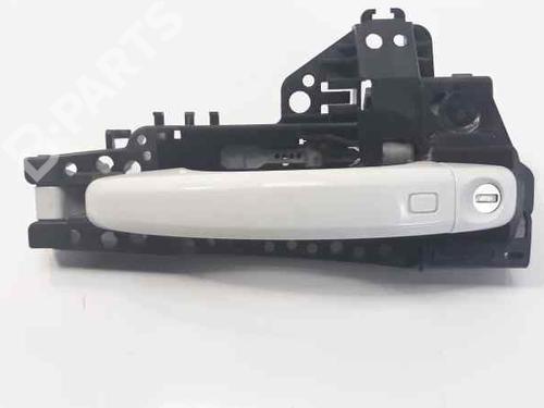 Used Front left exterior door handle Front left exterior door handle AUDI Q3 (8UB, 8UG) 2.0 TDI quattro (150 hp) 6824412 6824412