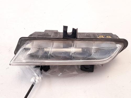 Used Right front indicator Right front indicator RENAULT CLIO IV (BH_) 1.5 dCi 90 (90 hp) 8915810 8915810