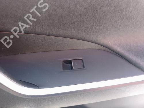 Used Right front window switch Right front window switch 38051326 38051326