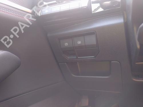 BP39200470I18 main image