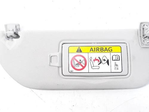 right-sun-visor-peugeot-108-1611905180-2014-9715298 main image