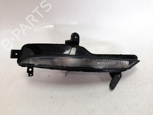 Blinklys fortil højre RENAULT MEGANE IV Hatchback (B9A/M/N_) 1.3 TCe 140 (B9NB) (140 hp) 28071832