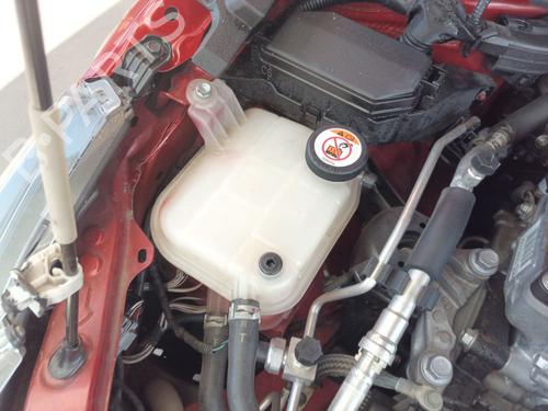 Used Expansion tank TOYOTA COROLLA Hatchback (_E21_, _EA1_, _EH1_) 1.8 Hybrid (ZWE211) (98 hp) 26682963