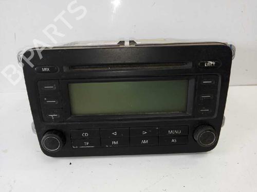 Used Radio VW PASSAT B6 (3C2) [2005-2010]  328145