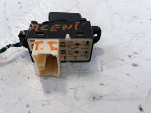Left rear window switch HYUNDAI ACCENT III (MC) 1.5 CRDi GLS | BP1342216I29 