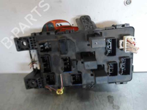 Fuse box TOYOTA AVENSIS (_T22_) 2.0 i (ST220_, ST220R) | BP366411E1 