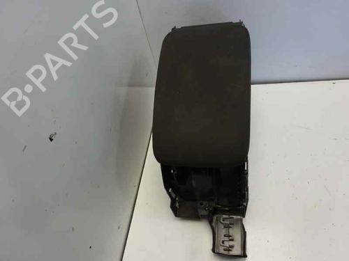 Used Armrest / Center console VW GOLF VI (5K1) 1.6 TDI (105 hp) 7154356