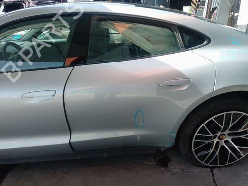 Used Left rear door Left rear door 37992147 37992147