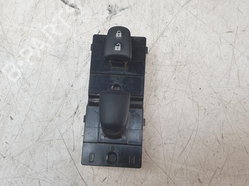 Used Right front window switch NISSAN MICRA V (K14) 1.0 IG-T 100 (101 hp) 29488791