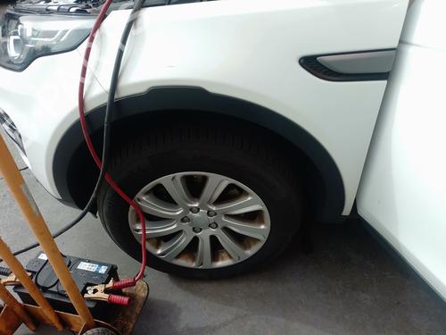front-left-wheel-arch-trim-land-rover-discovery-sport-l550-2014-37640634 main image