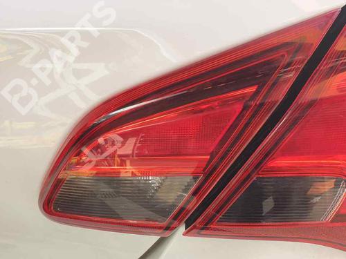 right-tailgate-light-opel-corsa-e-x15-14-08-68-39012624-104lll341-2014-7023966 main image