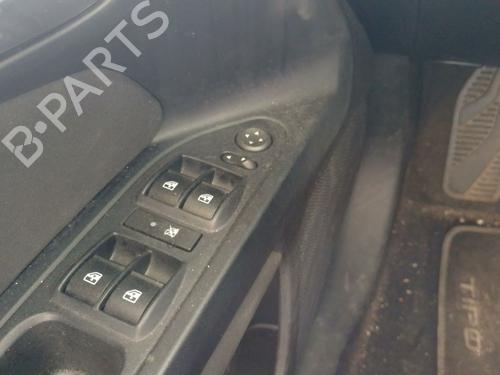 Used Left front window switch Left front window switch FIAT TIPO Estate (356_, 357_) 1.3 D (356WXH1A) (95 hp) 35819636 35819636