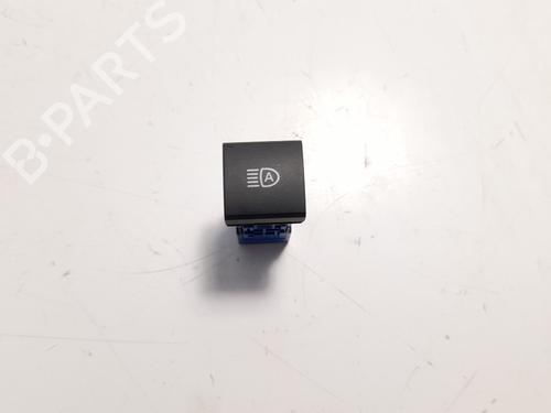 Used Switch TOYOTA YARIS (_P13_) 1.5 Hybrid (NHP130_, NHP130) (101 hp) 7918005