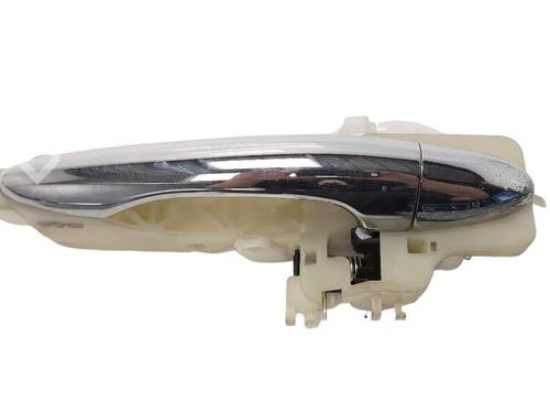 Used Rear left exterior door handle Rear left exterior door handle KIA SPORTAGE III (SL) 2.0 CRDi (184 hp) 7660557 7660557