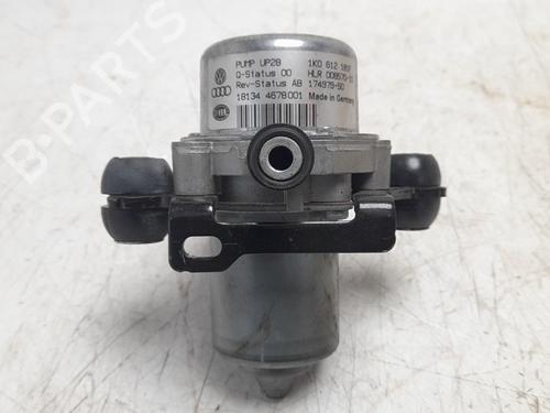 Used Vacuum pump VW POLO VI (AW1, BZ1, AE1) [2017-2025]  22231902