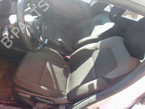 Used Seats set Seats set RENAULT CLIO V (B7_) 1.5 Blue dCi 85 (B7AG) (86 hp) 34037901 34037901