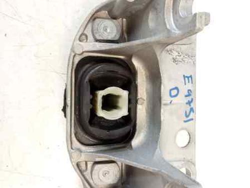 Used Engine mount Engine mount SMART FORTWO Coupe (453) electric drive / EQ (453.391) (56 hp) 10272789 10272789