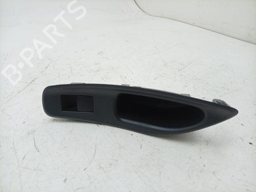 Used Left rear window switch Left rear window switch 31931562 31931562