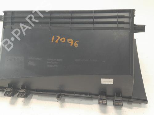 Used Glove box TOYOTA COROLLA Estate (_E21_) 2.0 Hybrid (MZEH12) (180 hp) 26299858