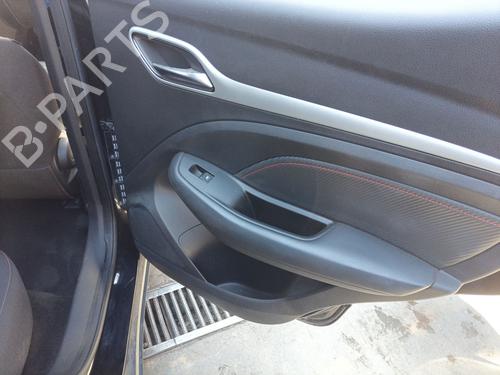Højre bagtil elrude kontakt MG MG ZS SUV (AZS1) 1.5 VTi (106 hp) 29061425