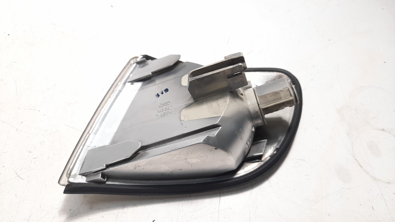 TYC Indicatore Di Direzione Anteriore Destro Per Audi A6 Avant C4 (1994-1997) - Bianco, Ricambio Omologato