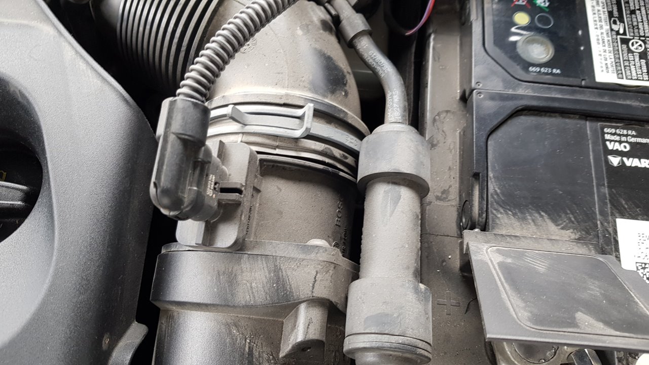 Mass air flow sensor VW GOLF VII (5G1, BQ1, BE1, BE2) 2.0 TDI 9496123