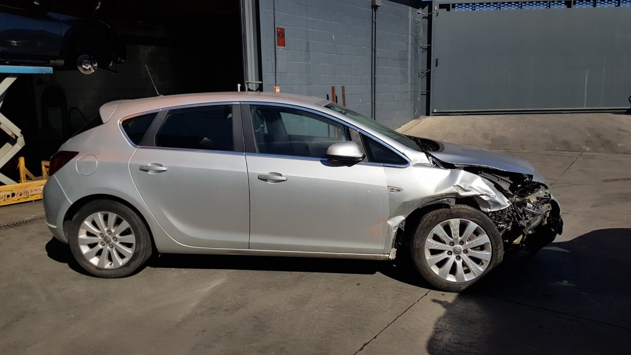 Opel astra j p10