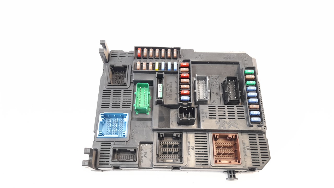 Fuse box PEUGEOT 208 I (CA_, CC_) 1.6 HDi 8196565 BParts