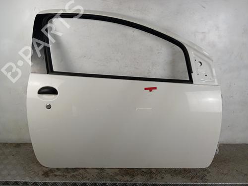 Used Right front door PEUGEOT 107 (PM_, PN_) 1.0 (68 hp) 28348531